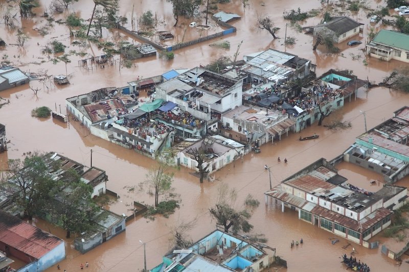 Flooding_aftermath_of_Cyclone_Idai,_Mozambique